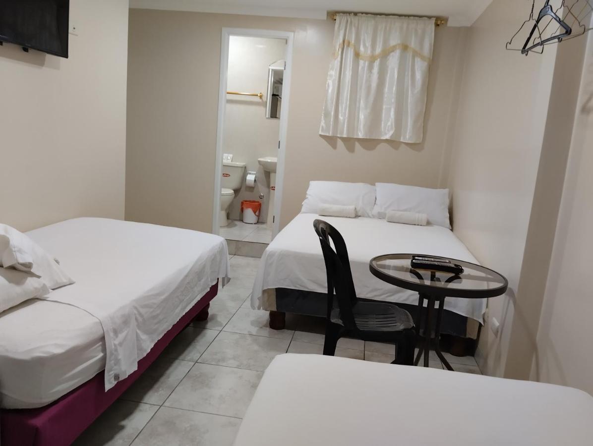 Hotel Jeshua Simmonds Guayaquil Kültér fotó